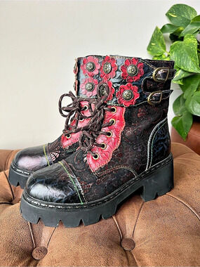 L’Artiste Limitless Mid Calf Boots